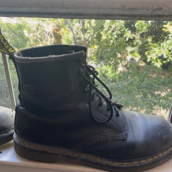 Doc Martens genuine leather 1460 boot - Picture 2 of 8